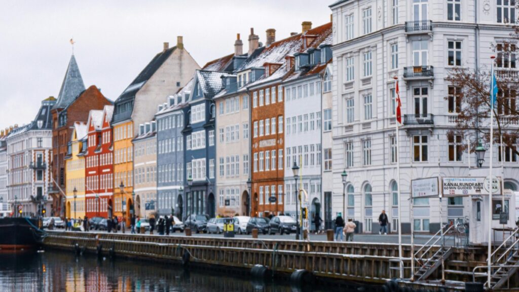 Comment les blogueurs TikTok Camerounais peuvent collaborer avec les annonceurs du Congo en 2025