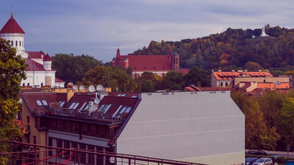 Comment les blogueurs Telegram camerounais collaborent avec les annonceurs italiens en 2025