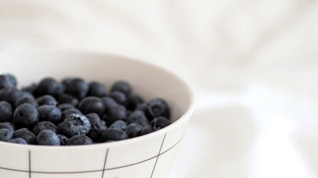 2025 United Arab Emirates Twitter All-Category Advertising Rate Card