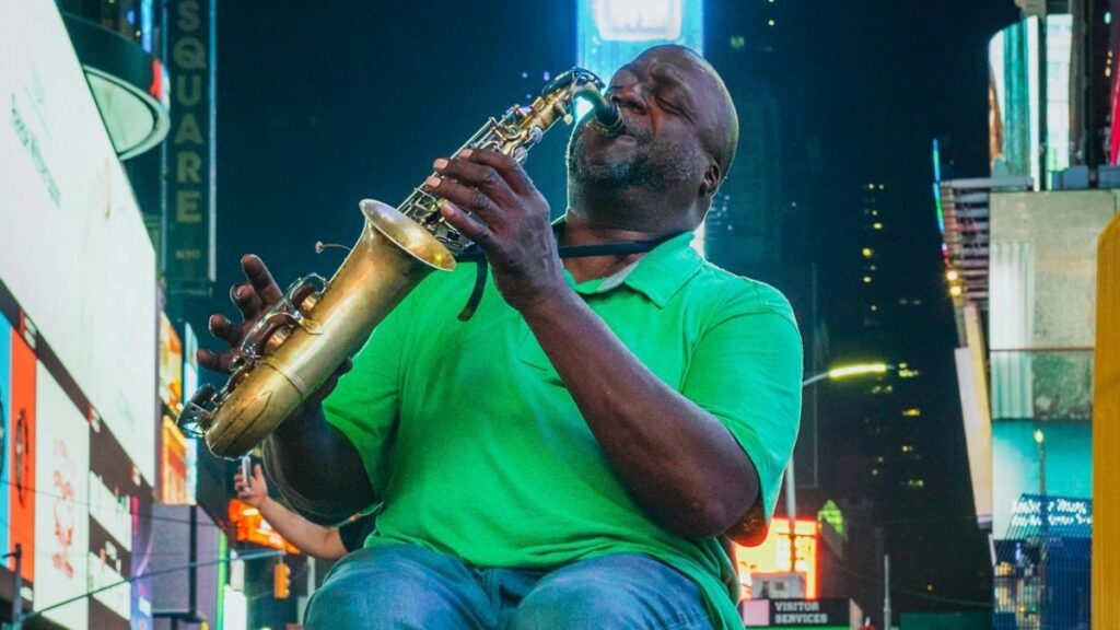 2025 United Kingdom Telegram Tarifs Publicitaires pour Cameroon