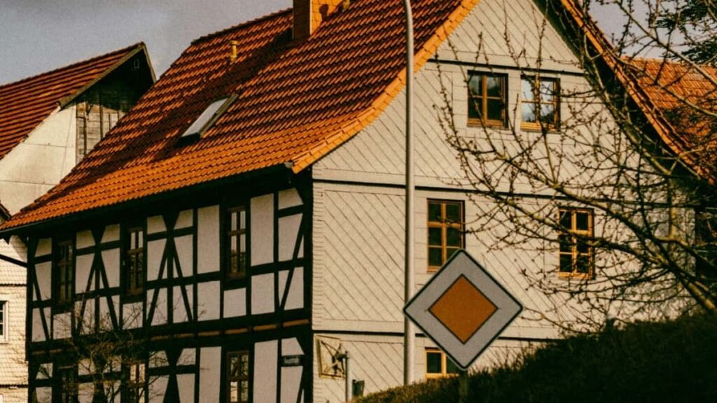 2025 India Facebook All-Category Advertising Rate Card pour Cameroon