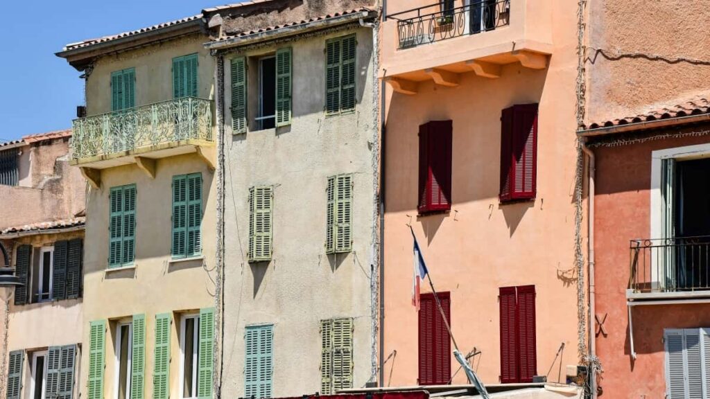 2025 Malaysia LinkedIn Tous Catégories Tarifs Publicitaires