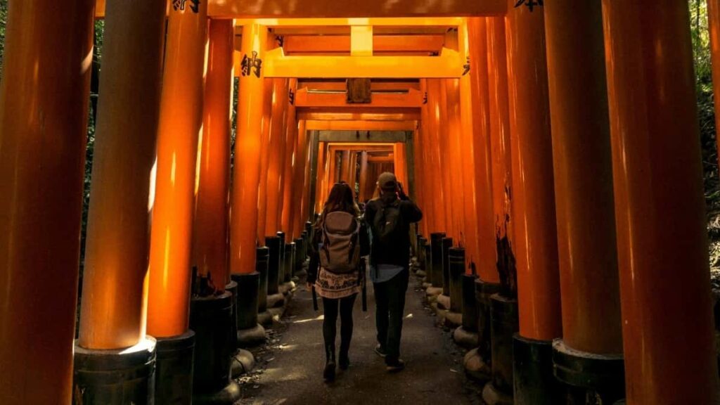 2025 United Kingdom Twitter Advertising Rate Card pour Cameroon