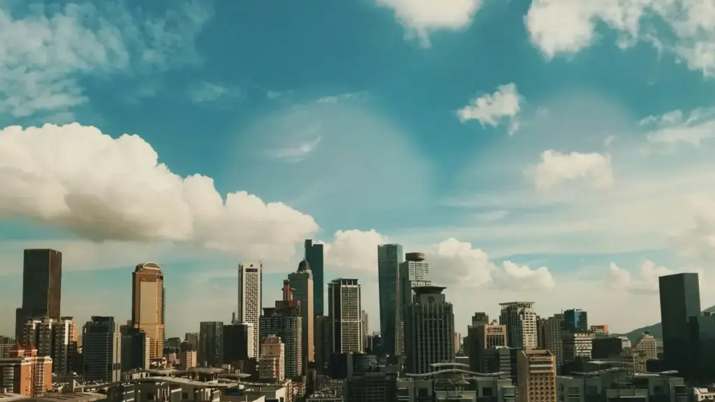 Découvre comment les créateurs Etsy en Lituanie boostent leur business avec des services d'influence régionale.