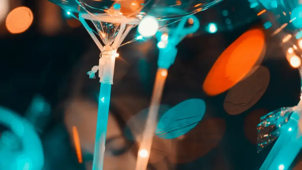 Guide pratique pour annonceurs camerounais cherchant créateurs Clubhouse en Mongolie pour campagnes marketing d'influence.