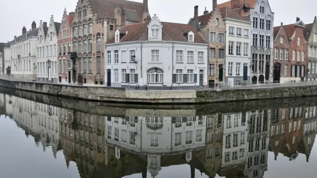 "Guide pratique pour annonceurs au Cameroun: comment repérer, contacter et sécuriser des créateurs QQ à Chypre pour des campagnes esports, avec méthodes locales et risques modérés."