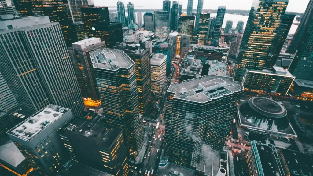 Guide pratique pour créateurs au Cameroun — comment approcher les marques kényanes via ShareChat et décrocher des opportunités UGC, même avec la distance.