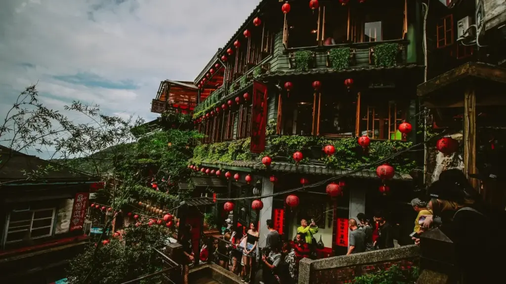 "Guide pratique pour créateurs au Cameroun : comment contacter des marques birmanes sur LINE et co-créer des bundles exclusifs, avec tactiques, modèle de message, et astuces terrain."