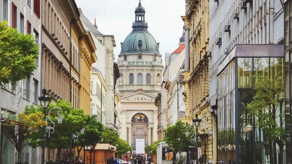 Guide pratique pour annonceurs au Cameroun: comment repérer, évaluer et sponsoriser créateurs pakistanais sur Bilibili pour contenus coulisses (BTS), avec tactiques, outils et risques.