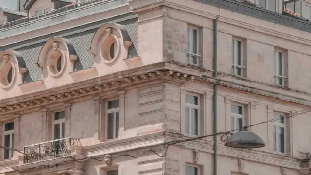 Guide pratique pour annonceurs au Cameroun: comment repérer, évaluer et contacter des créateurs Twitter en Irlande pour toucher audiences de niche.