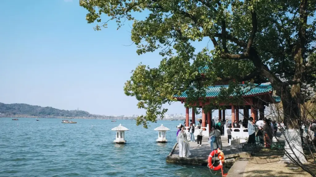 Guide pratique pour marques de beauté clean au Cameroun: comment dénicher et collaborer avec créateurs India Josh pour booster visibilité, engagement et confiance.