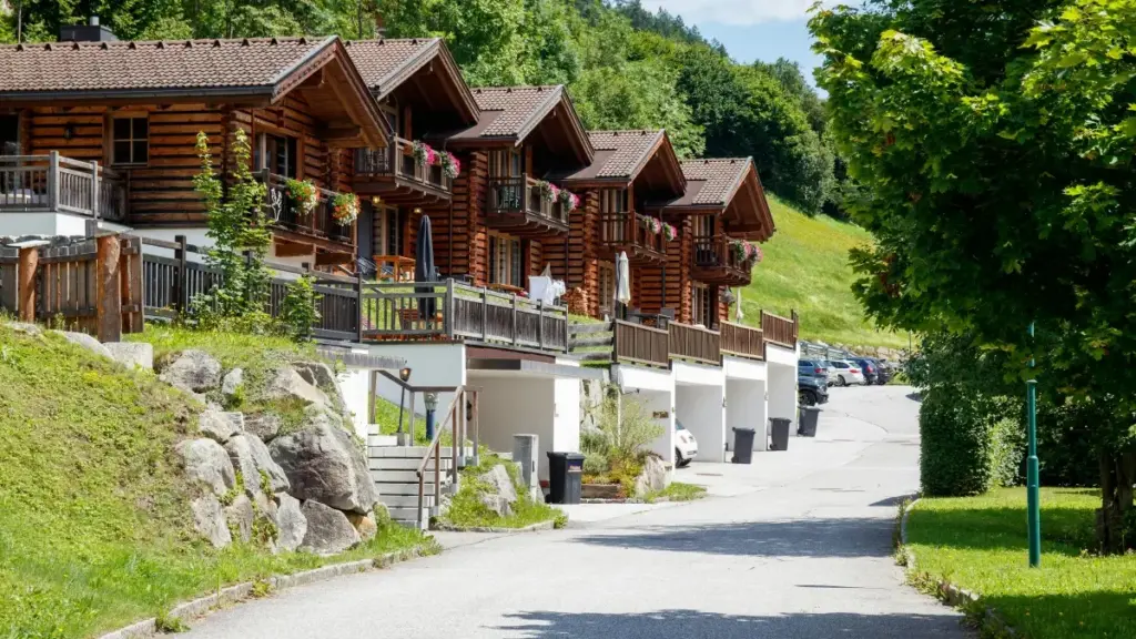 Guide pratique pour annonceurs au Cameroun: comment identifier, vérifier et engager des créateurs ShareChat basés à Chypre pour des revues visuelles payées — stratégies, risques et checklist opérationnelle.