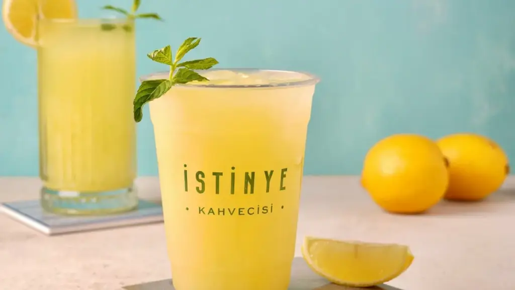 Guide pratique pour créateurs au Cameroun: comment contacter des marques de Géorgie sur Twitter, vendre des vidéos courtes et transformer DM en contrats payants.