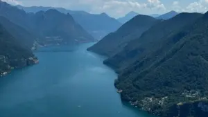 Guide pratique pour créateurs au Cameroun qui veulent approcher marques italiennes via OnlyFans, sécuriser contacts, pitcher des idées localisées et protéger la vie privée.