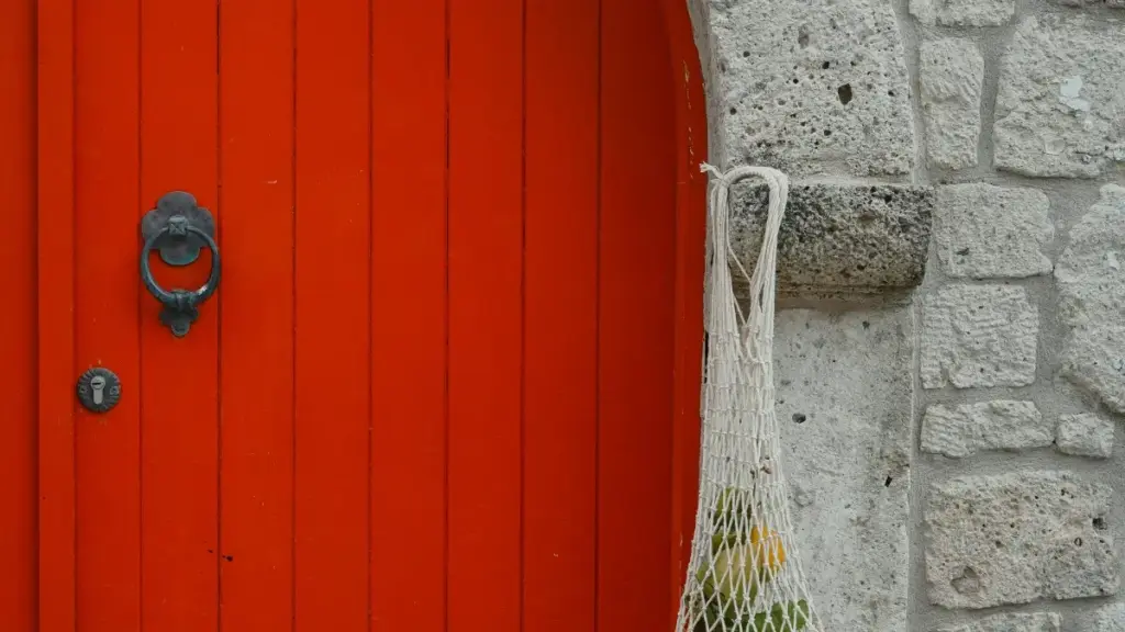 Guide pragmatique pour créateurs au Cameroun : comment contacter marques boliviennes via Zalo, sécuriser codes promo limités et maximiser conversions.