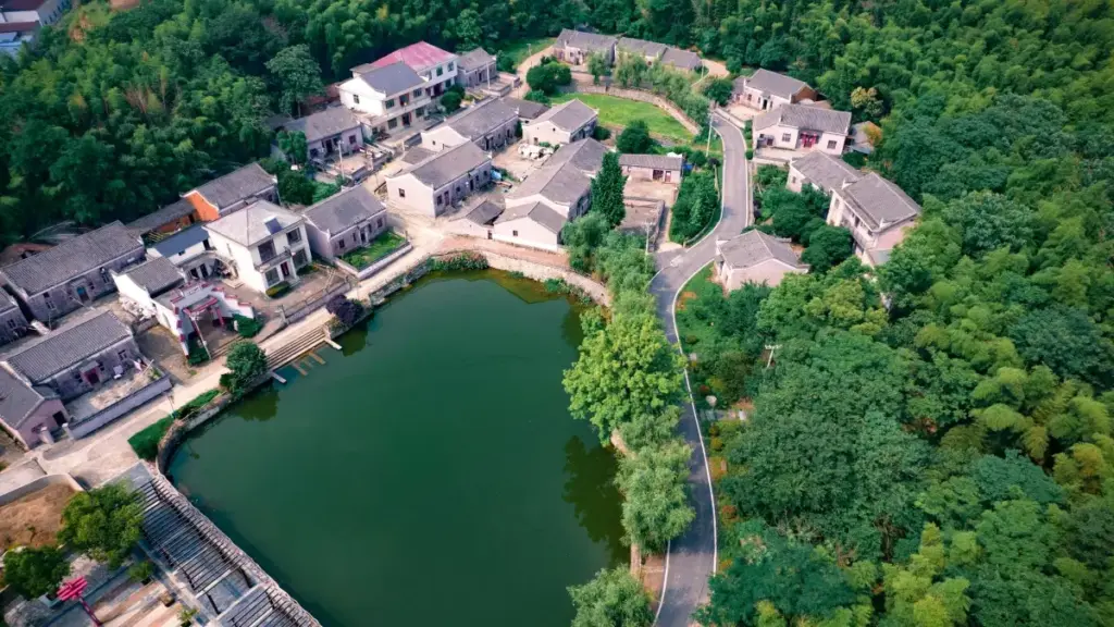 Guide pratique pour créateurs au Cameroun: comment approcher marques danoises présentes sur Hulu pour organiser giveaways de clés de jeu, avec stratégies, risques et modèles d'approche.