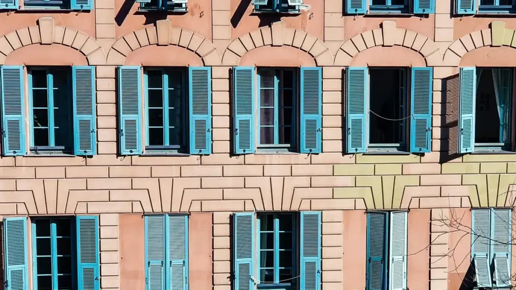 Guide pratique pour marques au Cameroun: comment identifier, valider et intégrer créateurs Moj colombiens en livestreams pour booster engagement et ventes.