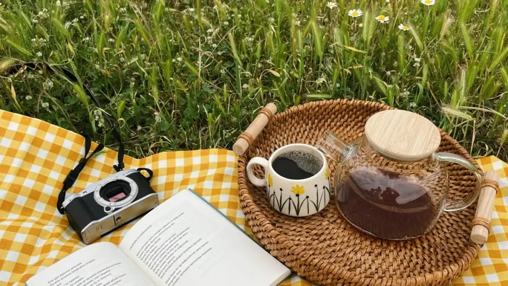 Guide pratique pour créateurs au Cameroun: comment identifier, contacter et négocier avec des marques azéries sur Etsy pour couvrir des events avec mentions sponsorisées.